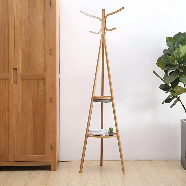 Perchero de bambú con estantes